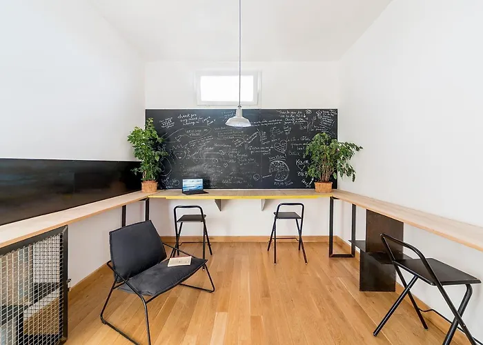 Kolor Oda ve Kahvaltı Lecce